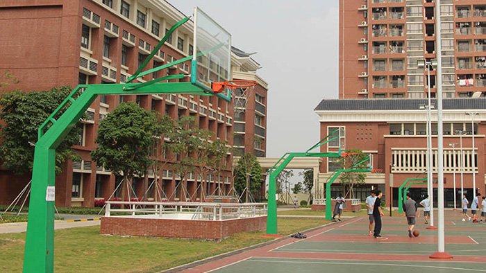 籃球架價格多少錢