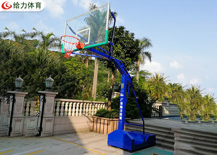 移動籃球架