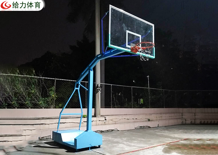 移動籃球架
