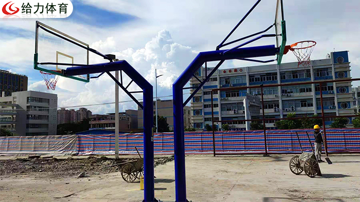 廣州學(xué)校籃球架廠家
