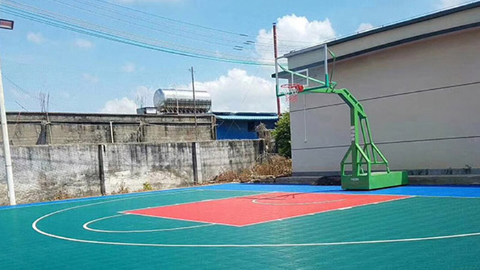 移動(dòng)籃球架廠家