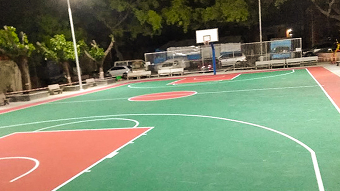 彩色籃球場(chǎng)造價(jià)低