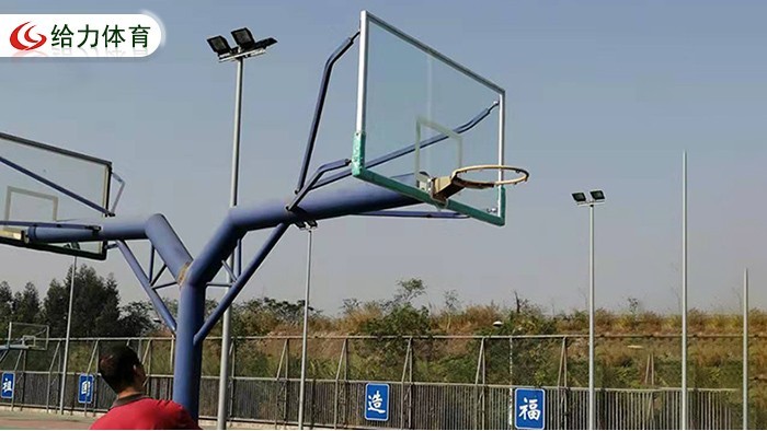 籃球架
