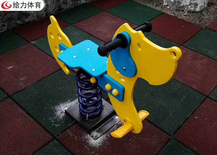 戶外健身器材廠家電話