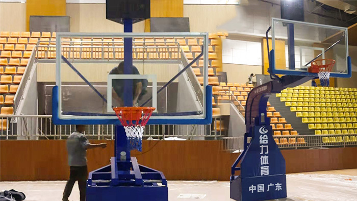 透明活動(dòng)籃球架